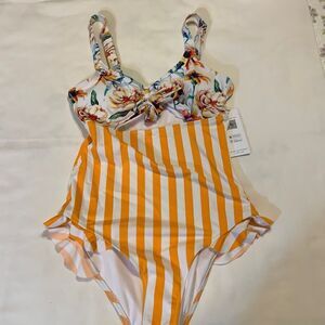 CUPSHE Size Medium NWT floral & stripe ruched bustline